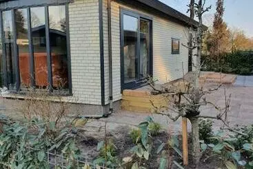 ツーリストアパートメント Cozy Chalet For 4 Veluwe