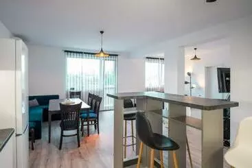 آپارتمان‌های توریست‌ها Turquoise By Rv Apartments