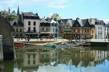 ツーリストアパートメント Très Bel Appartement Avec Superbe Vue Sur Le Port De Saint Goustan