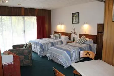 Anglers Paradise Motel