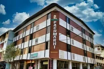 בית מלון כפרי Pachmarhi