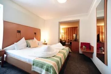 בית מלון כפרי Restaurant Mohren