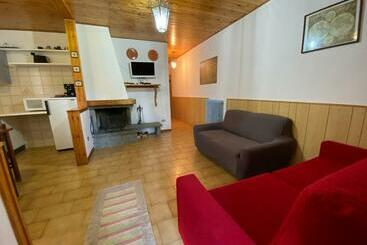 Turista apartmanok Appartamento   Casa “pepi”