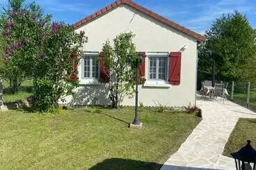 Apartamente turistice La Petite Bonbonnière, Proche Du Zoo De Beauval, Au Calme