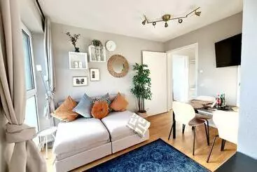 آپارتمان‌های توریست‌ها Urban Living   Top Floor Apartment