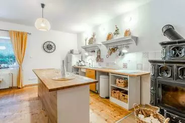 Turistihuoneistot Chalupa U Potoka