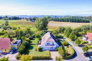 Apartaments turístics Kapitänshaus Kittler Sehnsucht Fewo 1og Dg