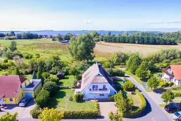 Turistihuoneistot Kapitänshaus Kittler   Sehnsucht   Fewo 1og   Dg