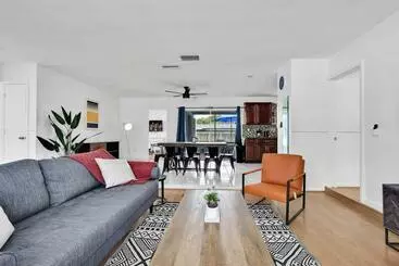 آپارتمان‌های توریست‌ها Spacious 4brs Home, Relax Backyard Close To Casino