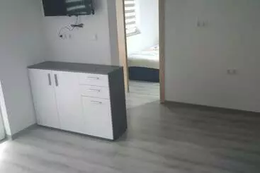 آپارتمان‌های توریست‌ها Iva Apartmani