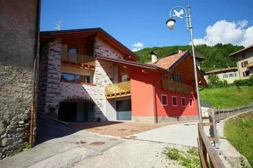Apartamenty turystyczne La Casa Rossa
