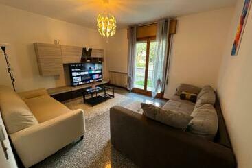 Turista apartmanok Appartamento Al Piano Terra Vicino All’aeroporto