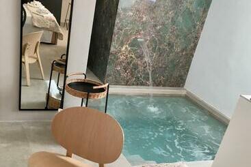 דירות לתיירים Quirico Guest House