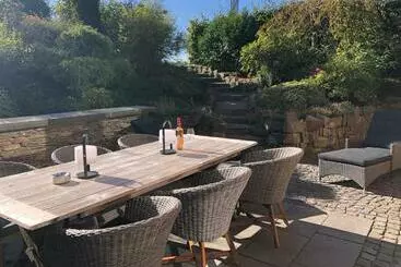 Turistihuoneistot Attraktive Wohnung Elztalidyll Zwischen Mosel,nürburgring Und Burg Eltz