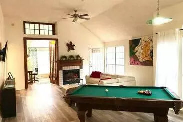 ツーリストアパートメント Cityhaven Nflx/pool Table/workspace/soaktub