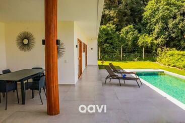 דירות לתיירים Qavi   Excelente Casa Com Piscina   Casa Teka #pipanatureza