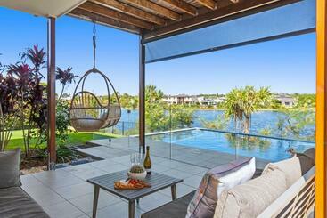 شقق خاصة سياحية Serenity Lake House