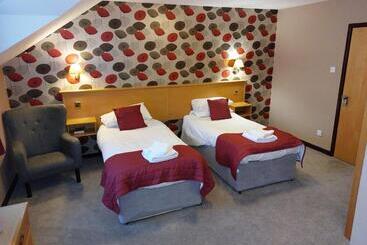 فندق The County Lodge