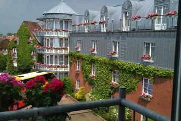 Отель Niebüller Hof