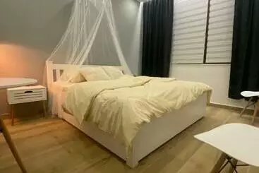 ツーリストアパートメント Intimate Inn