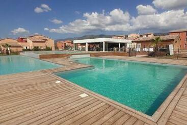 Apartamente turistice Joli T2 Climatisé Au Calme à 10 Mm De Porto Vecchio Dans Une Résidence De Tourisme