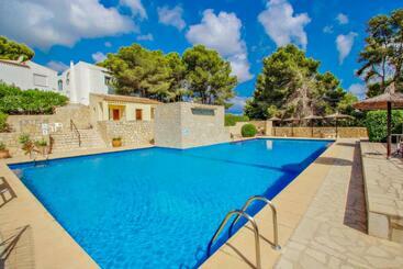 Apartamentos turísticos Magdalena   Holiday Bungalow With Pool In Teulada