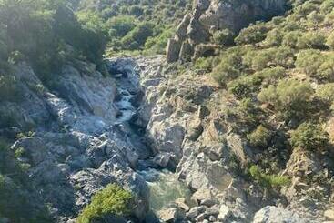 דירות לתיירים Studio Tout Confort Avec Terrasse. Piscine En Supplément