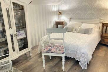 پانسیون Villa Notre Dame Face Au Château Fort