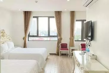 آپارتمان‌های توریست‌ها Grand Hill Hotel & Apartment