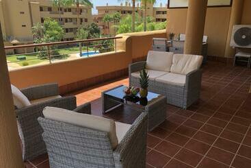 Vakantie-appartementen La Cala Azul 2 Bedroom Apartment With Big Sunny Terrace & Walking Distance To All The Amenities Co