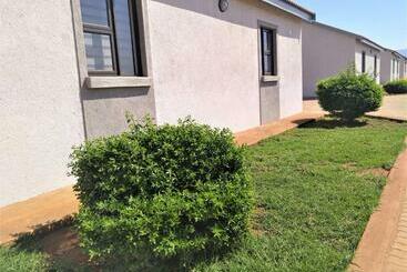 Pension (Hôtel basse catégorie) Thomsons Lodge