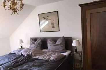 Turistihuoneistot Stillvoll Wohnen Mit Fahrradweg Zum Festspielhaus