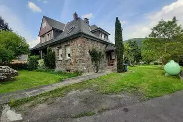 ツーリストアパートメント Das Vogelhaus