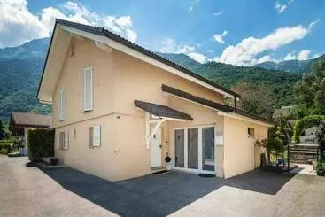 ツーリストアパートメント Grande Villa Indépendante