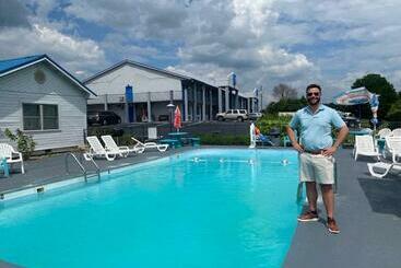 مُتل Smokies Inn New Linens & Ultrafast Wifi Friendliest Hospitality Guaranteed!