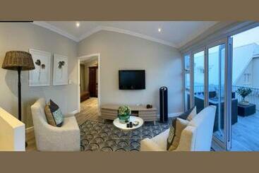 游客公寓 The Loft On Monteith