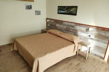 مبيت وإفطار Cerseto 2