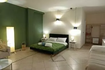 تختخواب و صبحانه Villa Kirù