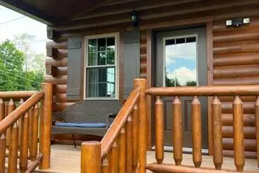 ペンション Lincoln Log Cabins