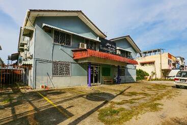 Hotel Oyo 90623 Thank Q Inn 3