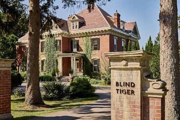 فندق صغير Blind Tiger Burlington