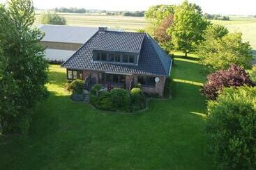 شقق خاصة سياحية Ferienhaus Hof Balkähm Mit 200 Qm Für Bis Zu 9 Gäste   Sauna   Landhausgarten