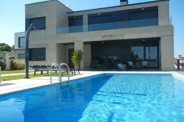 ツーリストアパートメント Chalet De Diseño Moderno En Sanxenxo