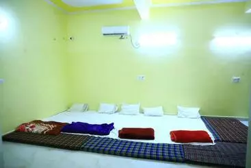 Pensió Shivraj Homestay
