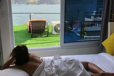 Апарт-отель Luxury Atitlan Suites