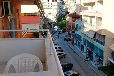 Hotel Saranda Inn Rooms & Apartments