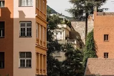 هتل آپارتمان Hörtenberg Homes