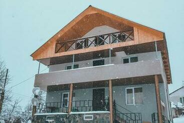 پانسیون Guest House Zargashi