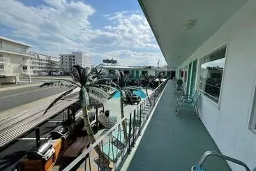 Bel Air Motel