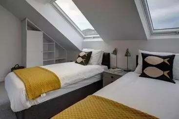 Turistihuoneistot Porth Oer